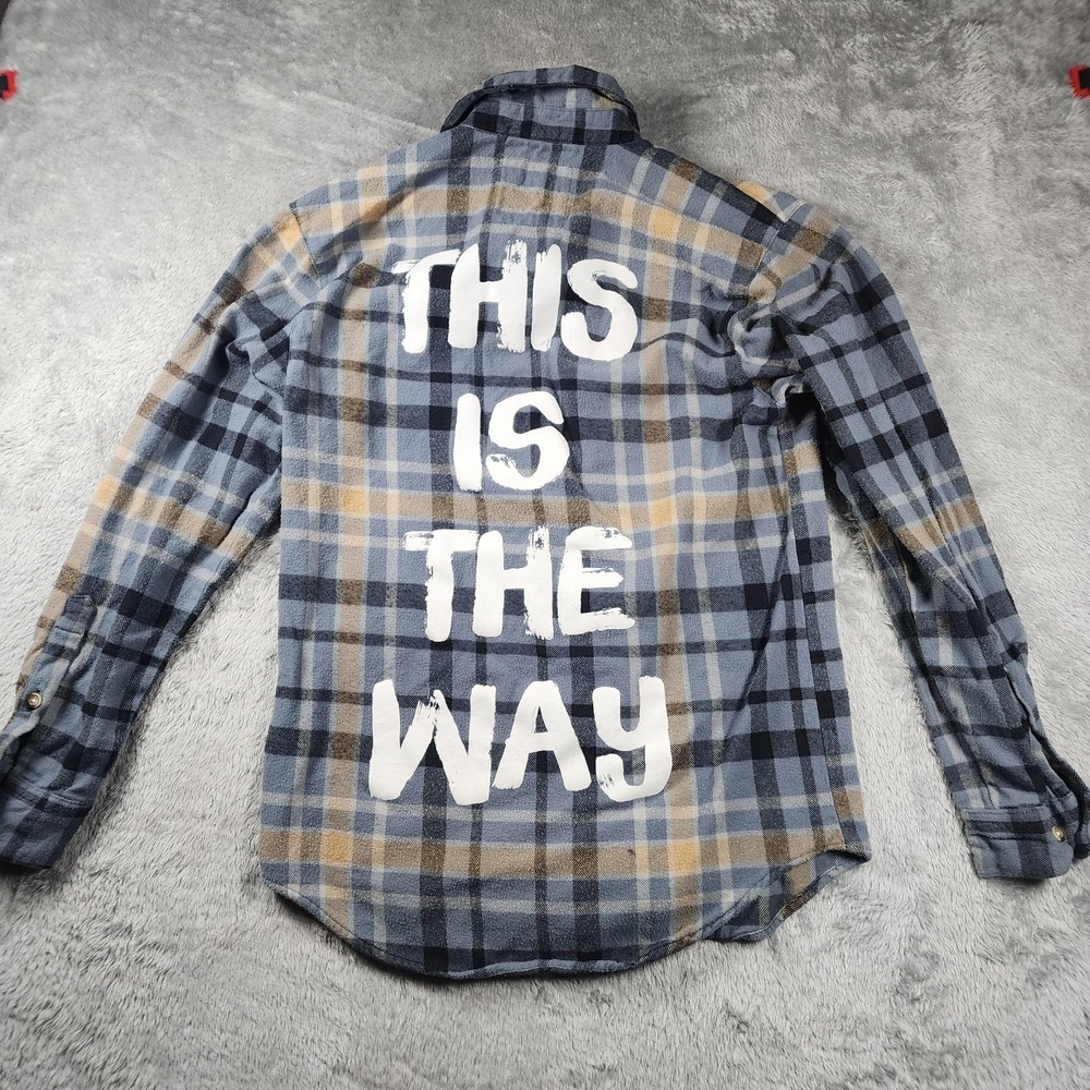 Star Wars Shirt Mens Medium‎ Cakeworthy Plaid Flannel Mandalorian Baby Yoda